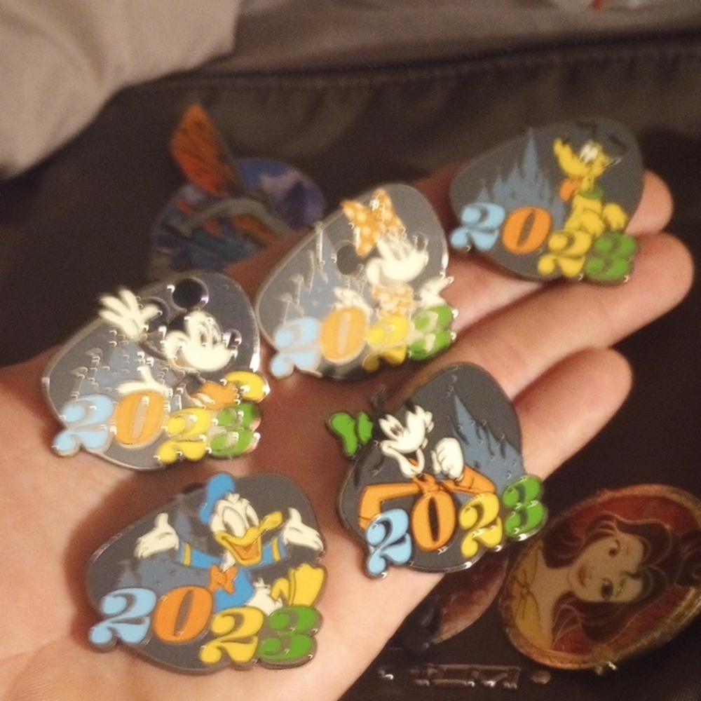 Disney 2023 Character Pins Set Of 5